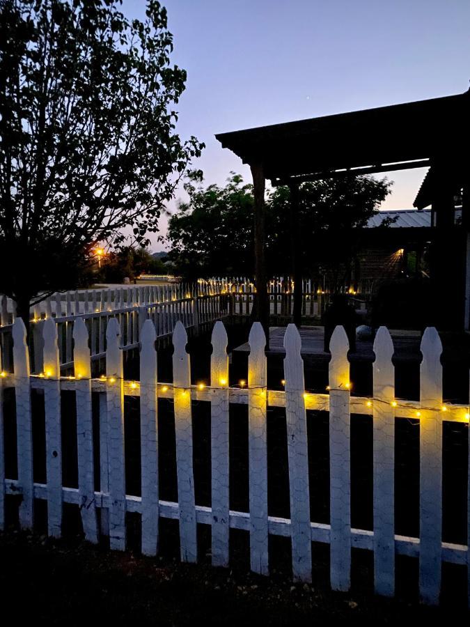 City On A Hill At Spring Creek Fredericksburg Exterior photo