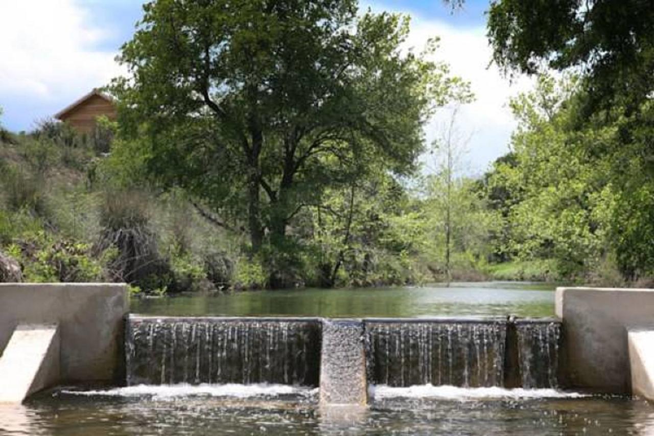 City On A Hill At Spring Creek Fredericksburg Exterior photo