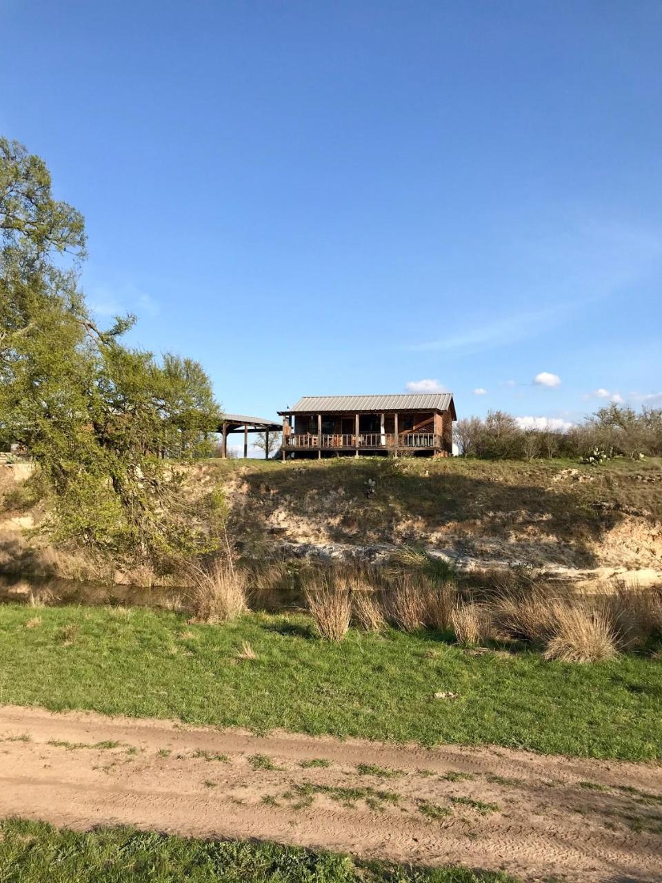 City On A Hill At Spring Creek Fredericksburg Exterior photo